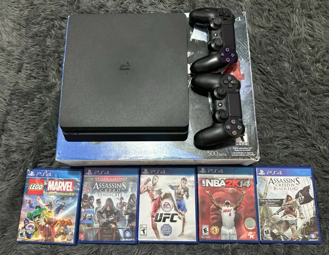 PlayStation 4 slim + 2 controles (1 funcionando) + 5 jogos