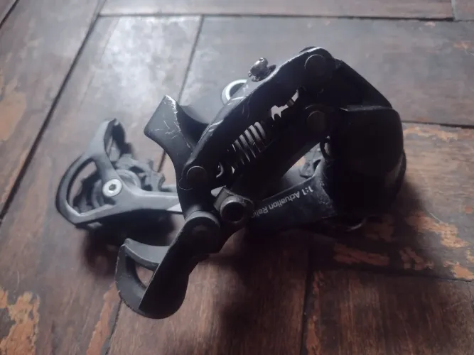VENDO CÂMBIO TRASEIRO SRAM X7