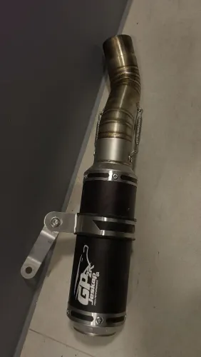 Ponteira para moto esportiva