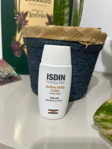 Protetor solar com clareador isdn