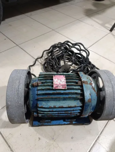 Motor trifásico 5 CV 2.900rpm