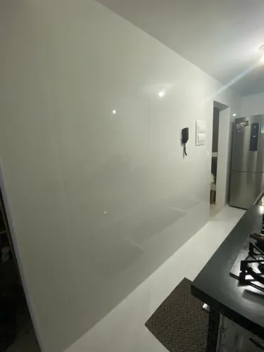 Porcelanato Delta 84x84 (1 caixa) Branco Polido Cotton (A caixa possui 2,80 m²)