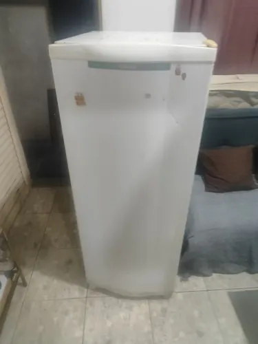 Vende se geladeira uasada e fogão usado