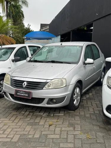 Renault Logan Expression Hi-flex 1.6 8V 4P 2013