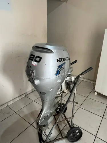 MOTOR DE POPA HONDA 20 HP À VENDA