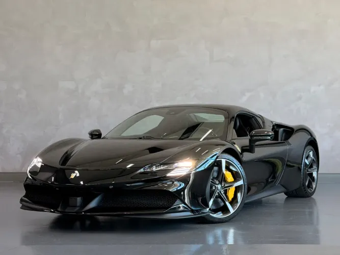 Ferrari SF 90 Spider 4.0 V8 Bi-turbo (híbrido) 2024