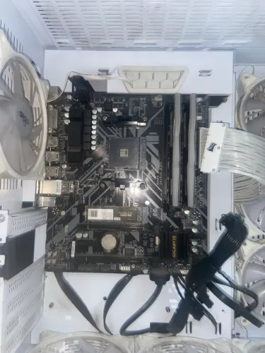 Placa mãe B450M DS3H V2