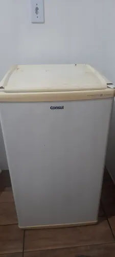 FRIGOBAR 120L 220W 350$