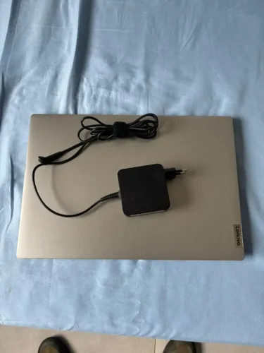 Lenovo IdeaPad 3 15IML05