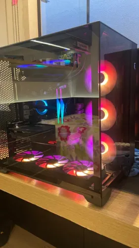 PC Gamer RTX 5060 TI, Ryzen 7 9800x3D