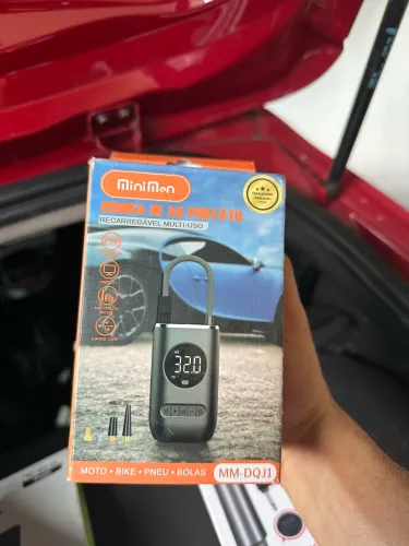 Compressor portátil recarregável 