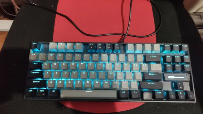 Teclado mecânico Magegee