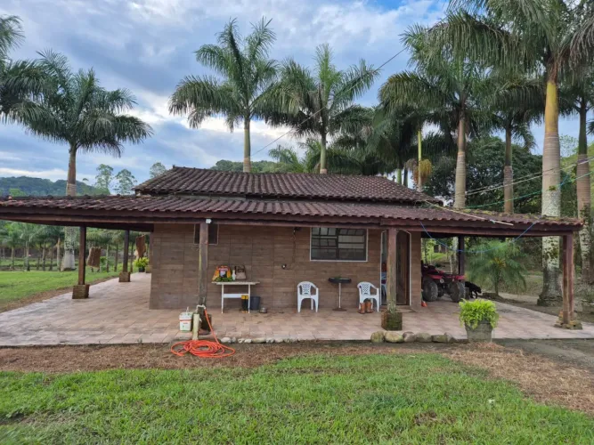 *FAZENDA A VENDA NO VALE DO RIBEIRA - REGIÃO DE REGISTRO-SP* ?? Área Total: 174 Alqueires 