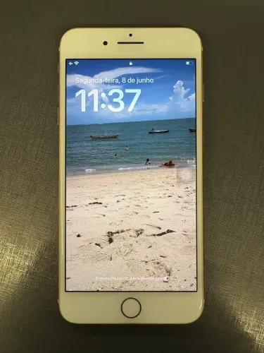 iPhone 8 Plus