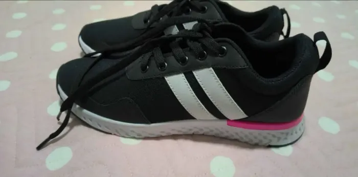 Tênis feminino Tam 39