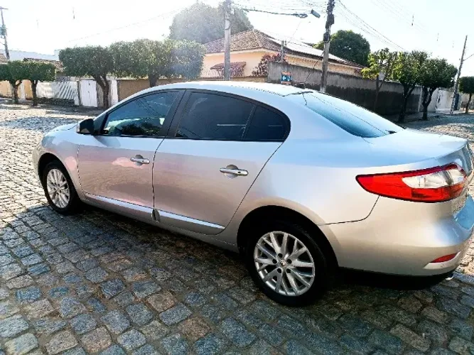 Renault Fluence Sed. Dynamique 2.0 16V Flex Aut. 2015