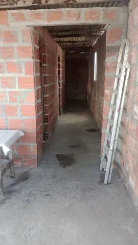 Laje inacabada sem piso e sem reboco 