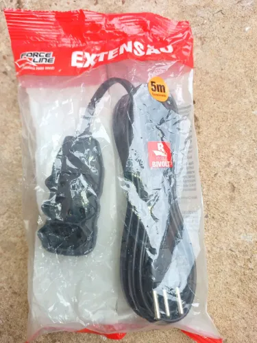 Extensão 5 metros 3 tomadas force line