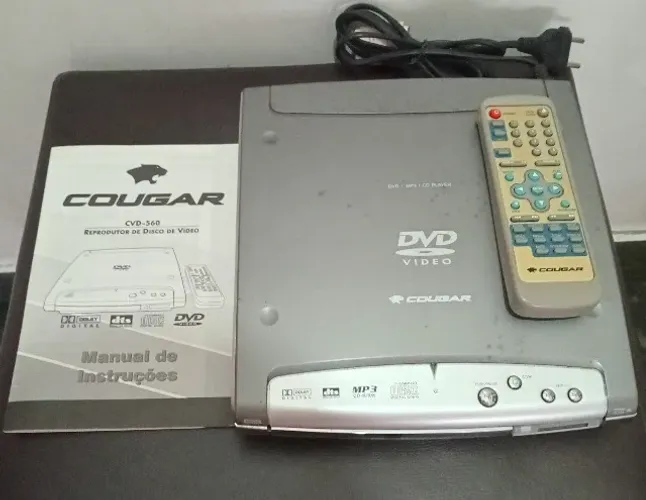 Aparelho de DVD Player Cougar CVD-560 (Com Controle e Manual)