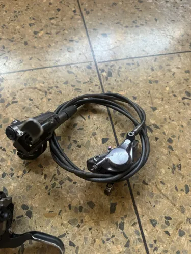 Par Freio Shimano XT M8100
