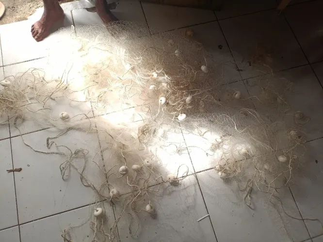 Tanheira de 120 metros com pequenos rasgo mais que está em ótimo estado pouco uso