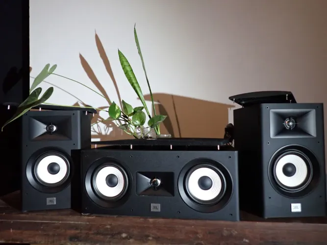 Trio de caixas JBL Stage