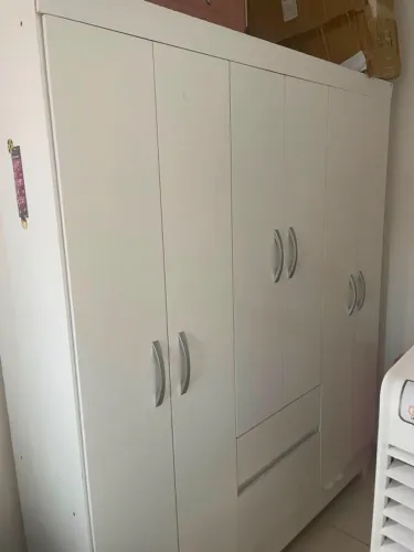 Guarda roupa 6 portas, já desmontado e faço a entrega