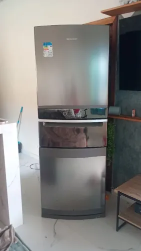 Geladeira Brastemp Frost Free semi nova 610 liros litros