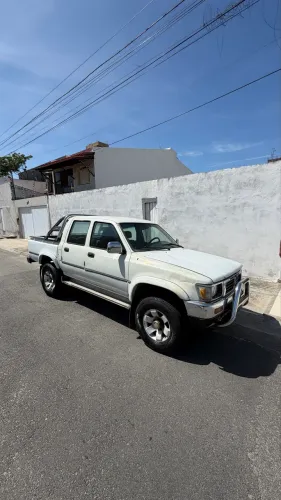 Toyota Hilux CD SR5 4X4 2.8 Diesel 2001