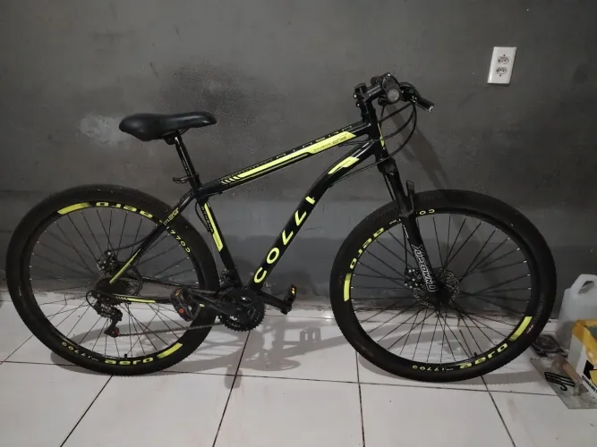 Vende-se bicicleta