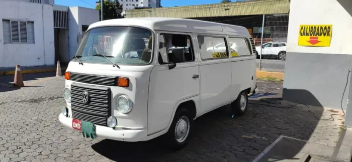 Volkswagen Kombi Standard 1.4 MI Total Flex 8V 2012