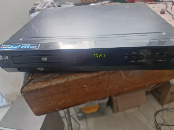 Home theater LG ht302sd só a central