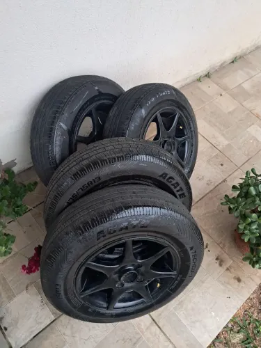 Rodas 13 com pneus 