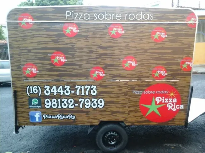 Trailer food pizza