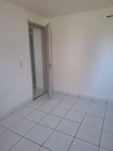 Alugo apartamento no Bosques das Acácias