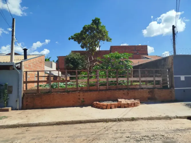 Lote Misto à Venda ? 260m² (13x20) ? Corredor Comercial