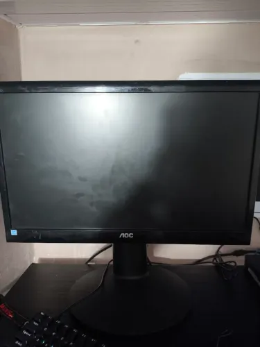 MONITOR AOC