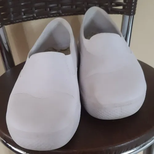 Sapatos de EPI Branco, números: 39 e 43