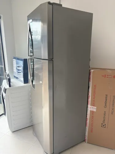 Geladeira Electrolux inox