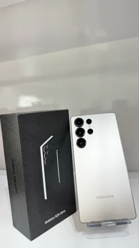 Samsumg S25 ULTRA 256 GB IMPECÁVEL COM CAIXA E CARREGADOR ORIGINAL