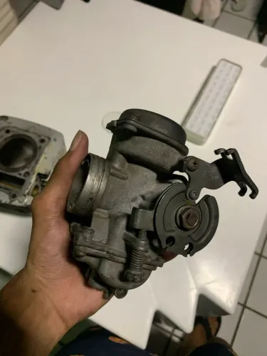 Carburador e cilindro da Factor ybr 125