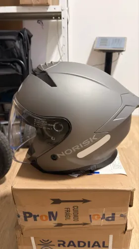 Capacete seminovo