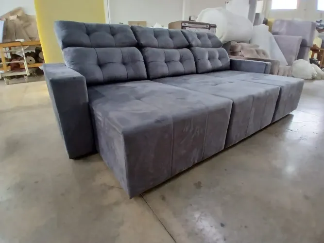 Sofá Retrátil e Reclinável