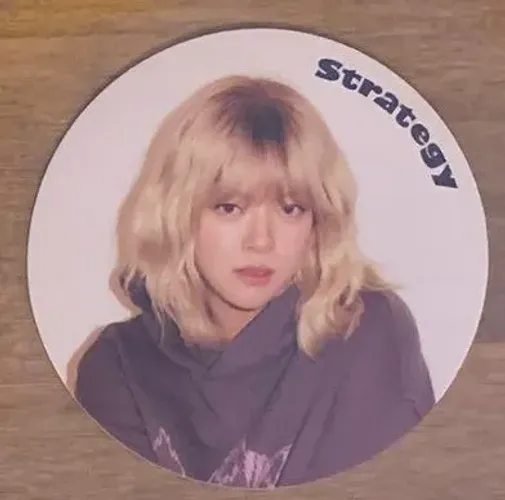 Adesivo Jeongyeon Strategy - versão digipack
