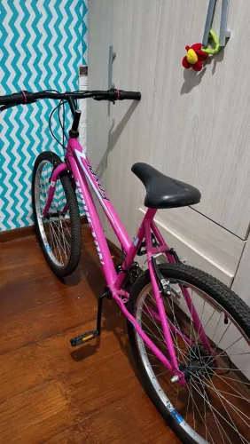 Bicicleta Foxer Rosa Aro 26 - Usada em Bom Estado