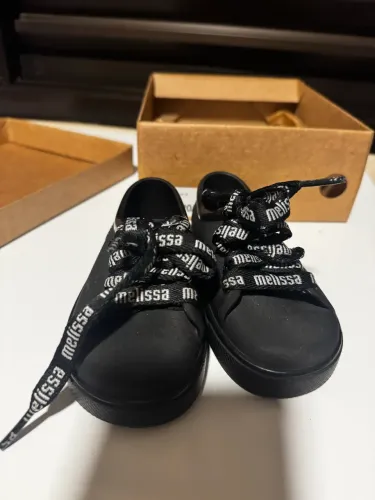 Mini Melissa