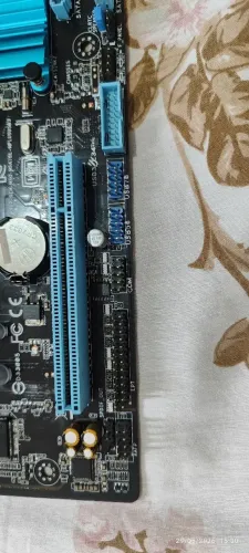 Vendo Placa Mãe Asus DDR3 com Processador FX 8150 e 8 gb de memória 