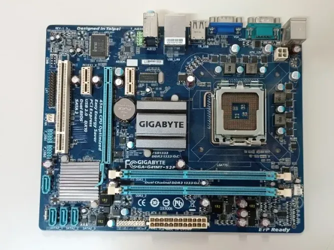 Placa-mãe Gigabyte GA-G41MT-S2P