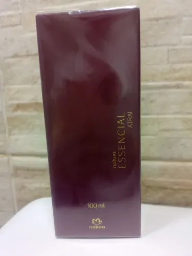 Perfume feminino Natura essencial atraí lacrado.