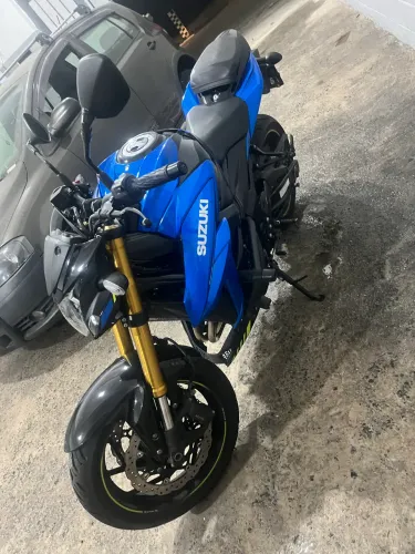 Gsxs 750 2024/2025 - SOMENTE VENDA